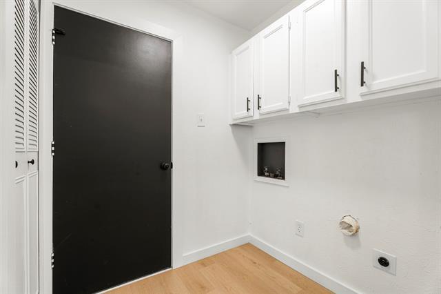 Building Photo - 421 Parkvale Ln