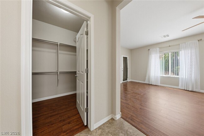 Building Photo - 2148 Shadow Canyon Dr