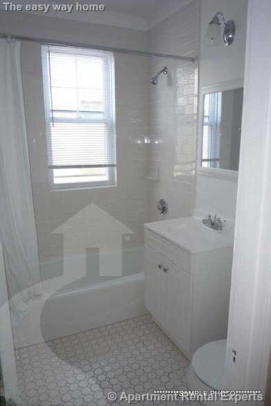 Building Photo - 156-158 Summer St Unit #407