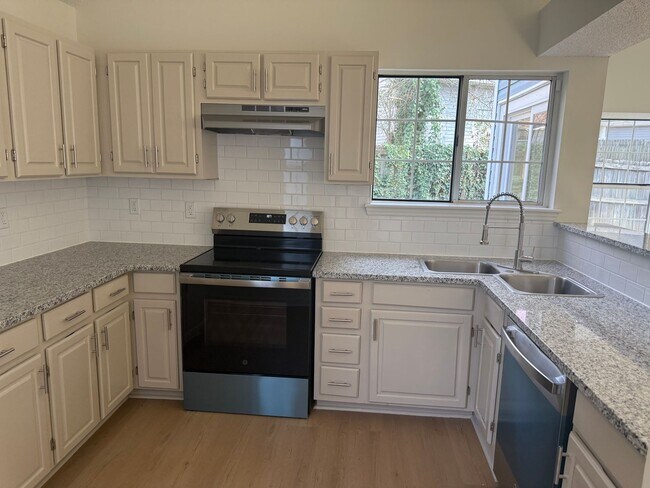 Building Photo - Available