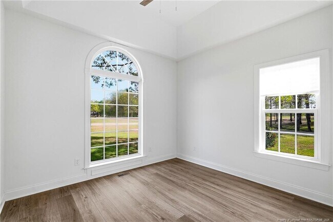 Building Photo - 50 Dino Ct