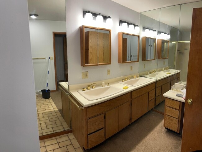 Building Photo - 2346 State Rte 37 E