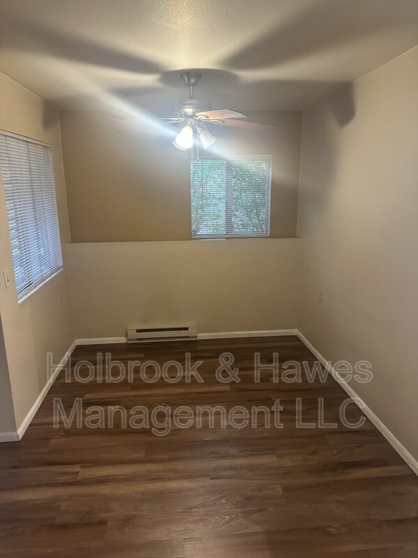 Building Photo - 4531 Boardwalk Dr