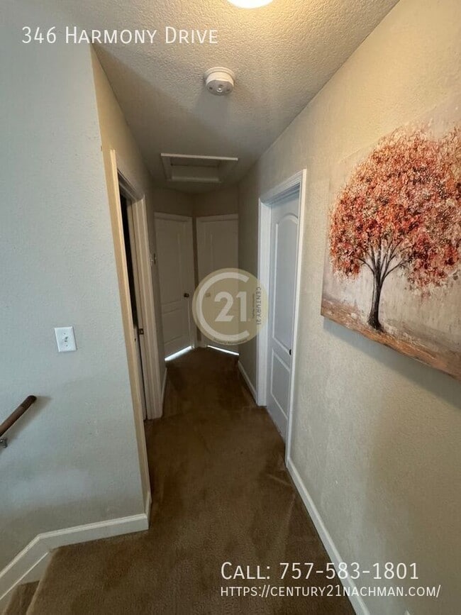 Building Photo - 346 Harmony Dr