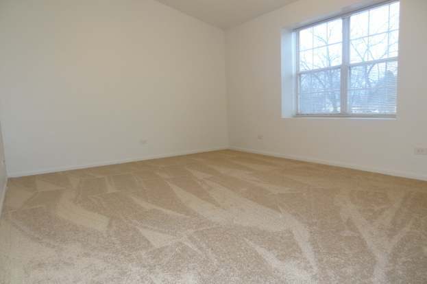 Building Photo - 450 Bridle Trail