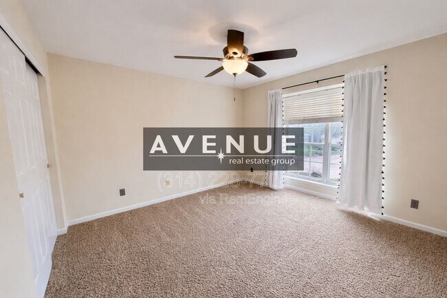 Building Photo - 308 Oak Top Ct