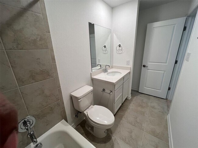 Building Photo - 204 Doodle Ln