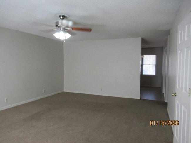 Building Photo - 174 Gertrude Dr