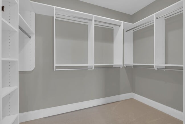 Building Photo - 1024 Club View Dr