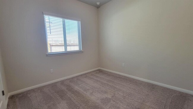 Building Photo - 363 Witchhazel Way