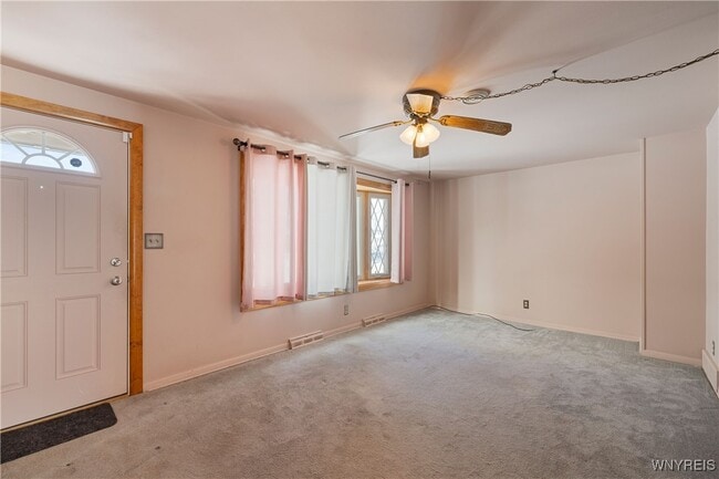 Building Photo - 212 Santin Dr