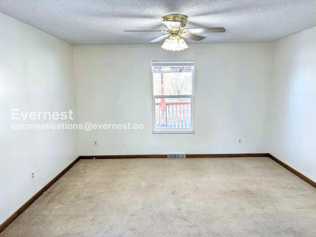 Building Photo - 4713 9th St Rd