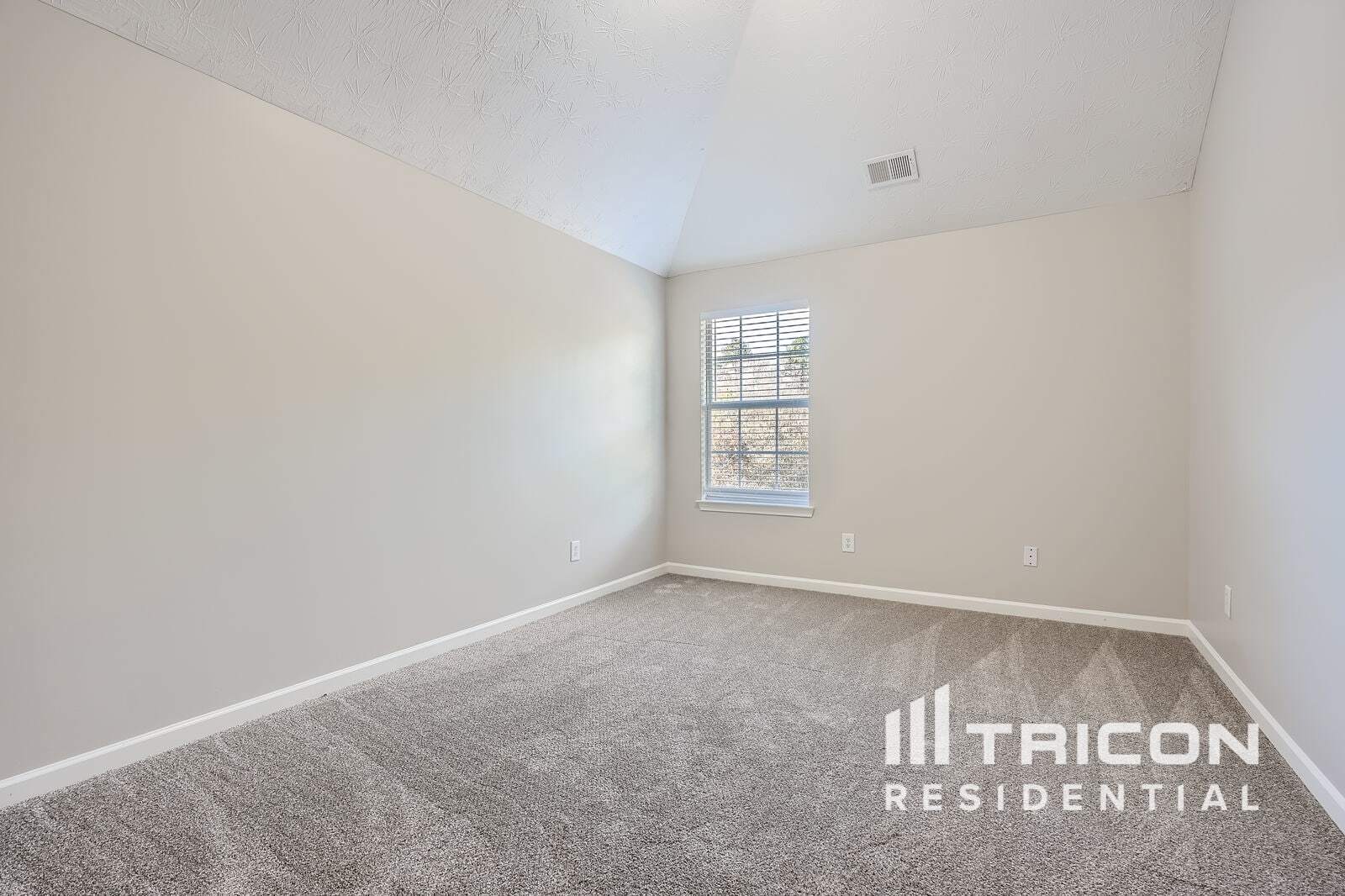 Building Photo - 3735 Renfroe Ave