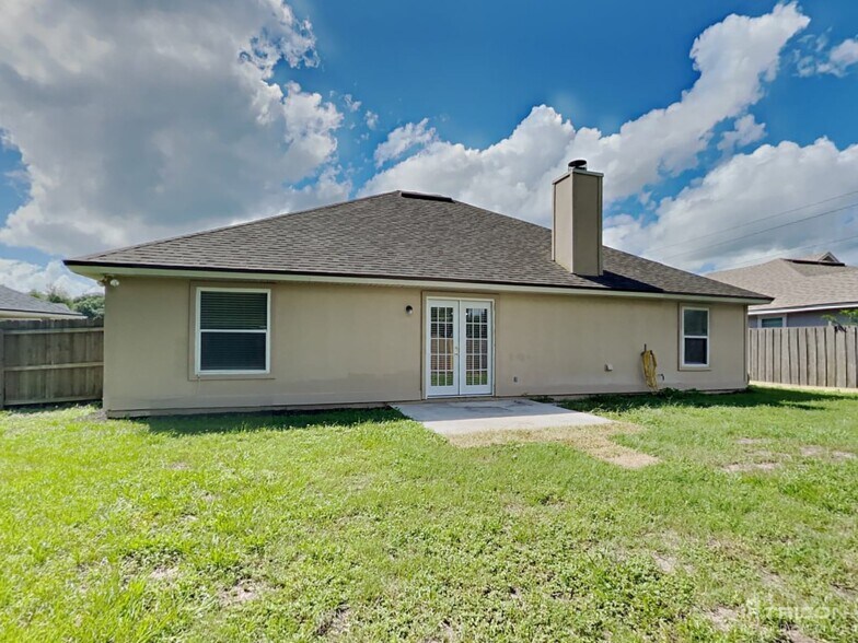 Building Photo - 1988 Belhaven Dr