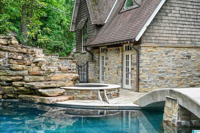Building Photo - 4644 Old Looney Mill Rd