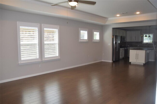 Building Photo - 821 Hamilton Ln