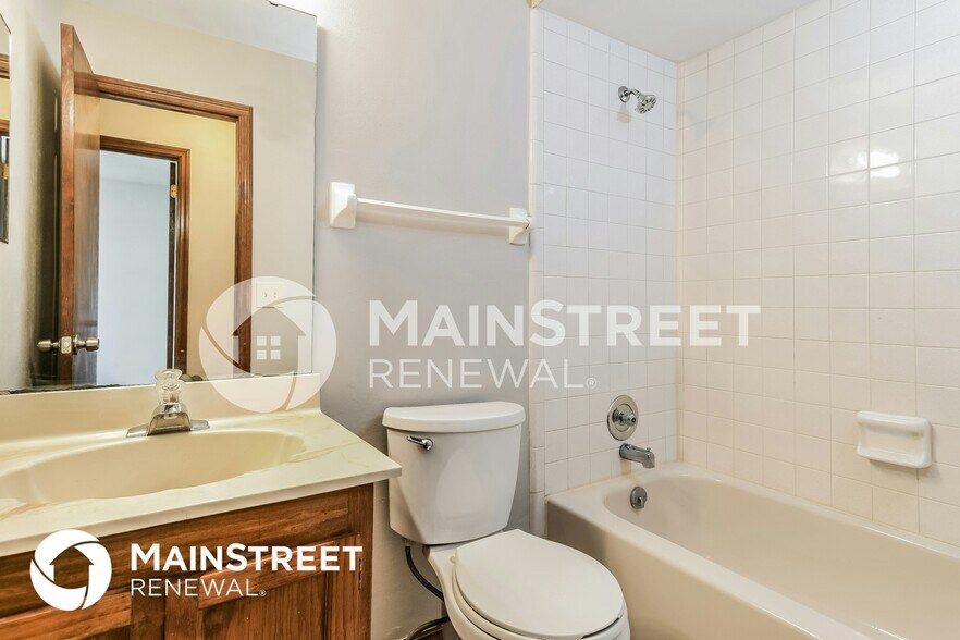 Building Photo - 4609 Wellesly Dr