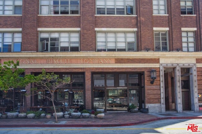 Building Photo - 1850 Industrial St