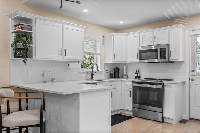 Building Photo - 124 Washington St