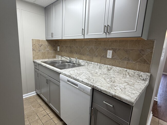 Building Photo - 4908 Charwood Trail NW
