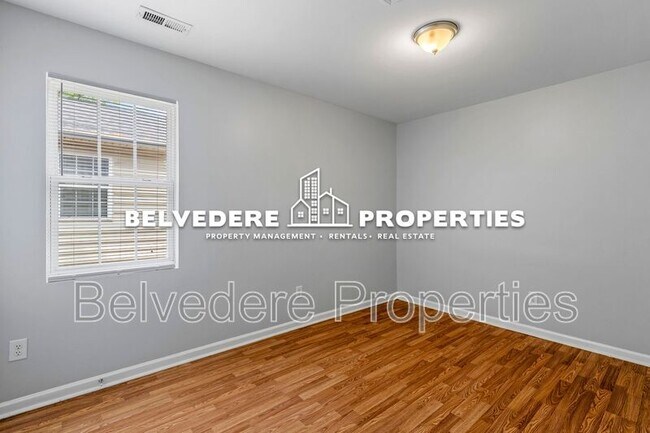 Building Photo - 405 N Dudley St
