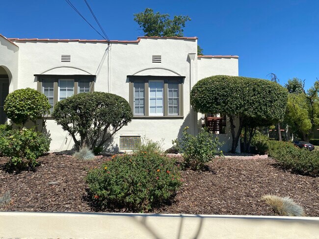 Exterior - 1084 Sinaloa Ave