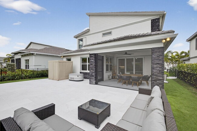 Building Photo - 12534 Triumph Ln