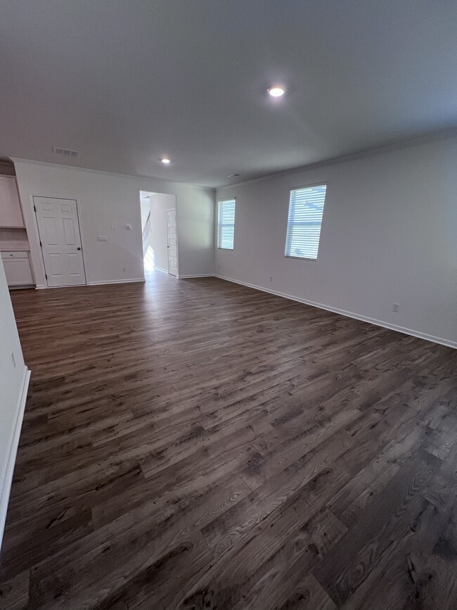 Building Photo - 6092 Knickerbocker Street