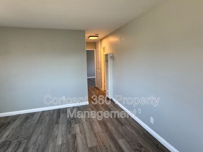Building Photo - 23027 ARLINGTON Ave