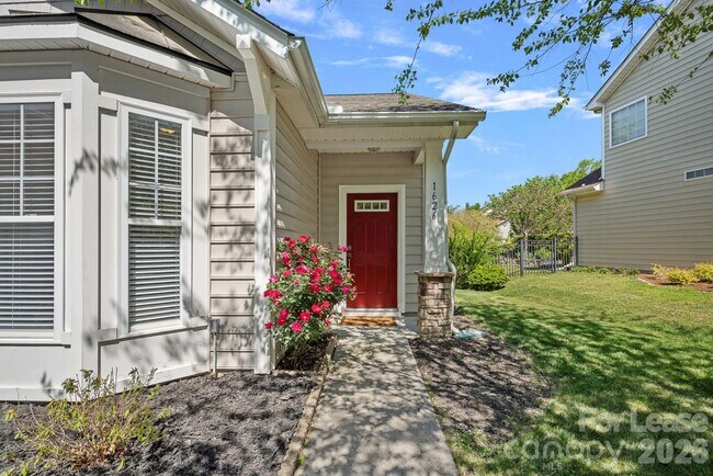 Building Photo - 1626 Hammond Dr