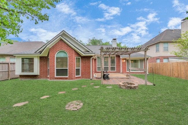 Building Photo - 1715 Parkview Ln