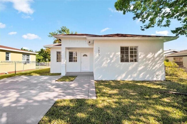 Primary Photo - 3 bedroom in Miami FL 33147