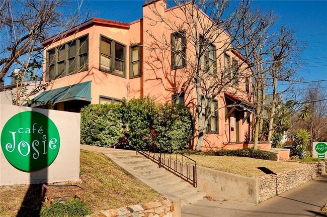 Building Photo - 1510 W 6th St