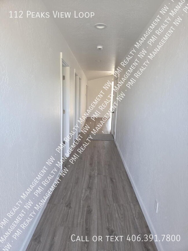 Building Photo - 112 W View Dr
