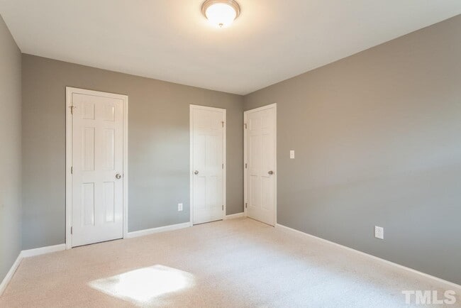 Building Photo - 8324 Bellingham Cir