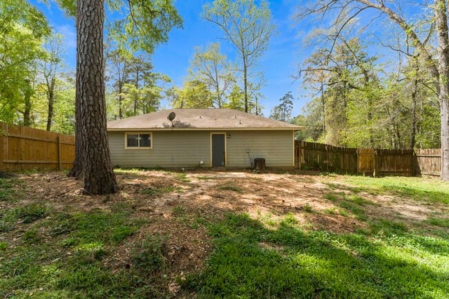 Building Photo - 12322 Royal Lake Dr