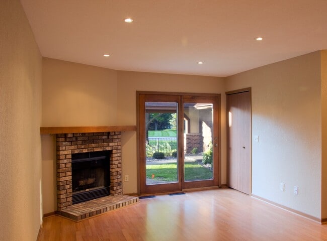 Building Photo - 4 125th LN NW