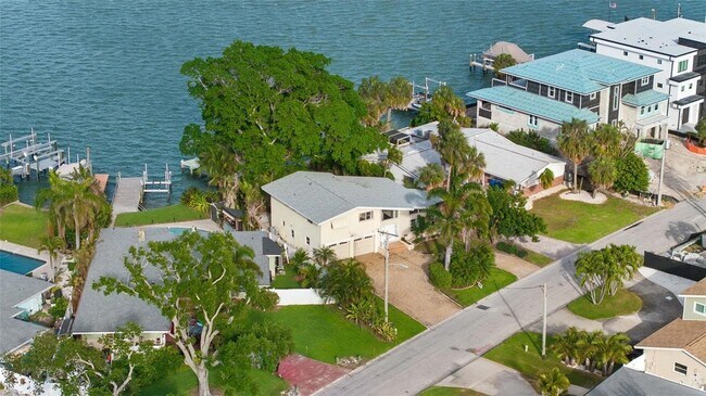 Building Photo - 7887 9th Ave S