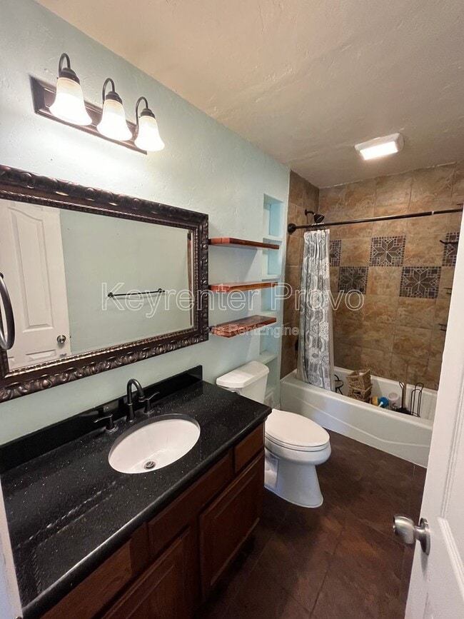 Building Photo - 296 S 1065 W St