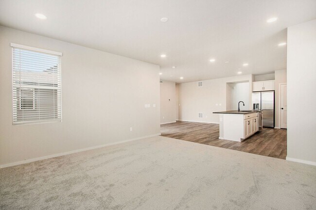 Building Photo - Stunning Home Built in 2022