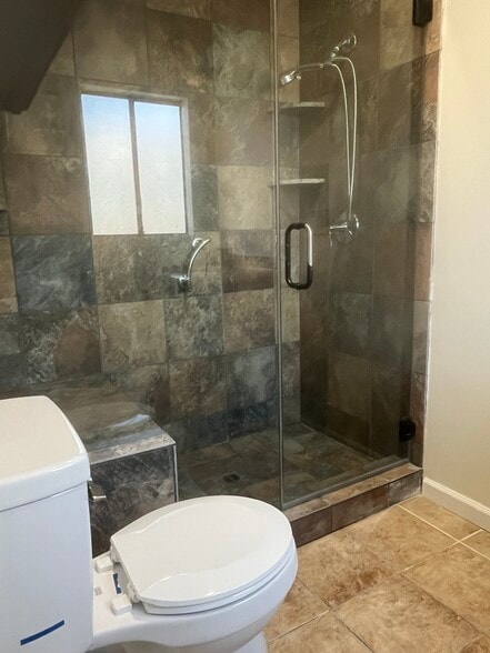 bathroom - 15853 Stare St