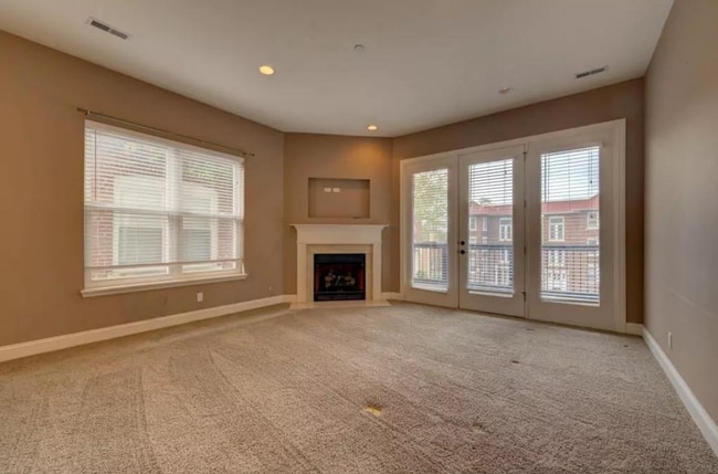 Building Photo - Cates Ave Fourplex