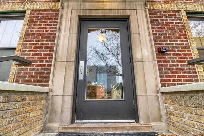 Building Photo - 740 N Sherman St