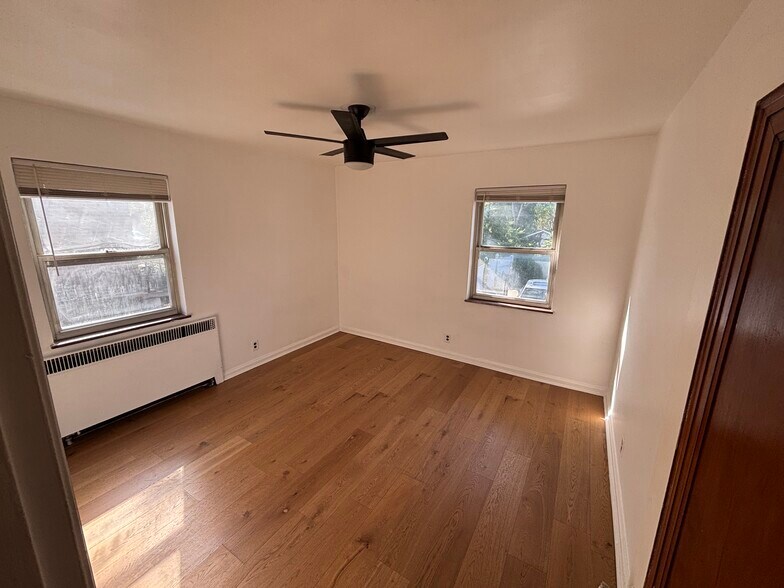 Building Photo - 4847 Paddock Rd