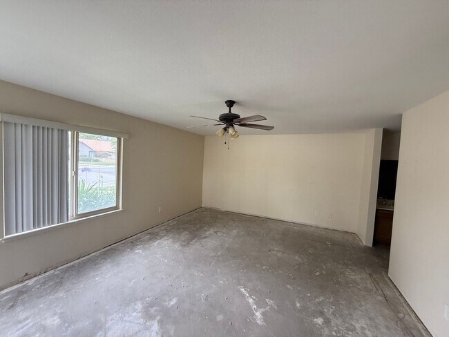 Building Photo - Large Home in Leisure Village - Premier Se...