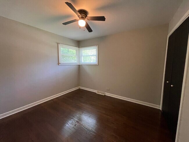Building Photo - 16819 Forest View Dr