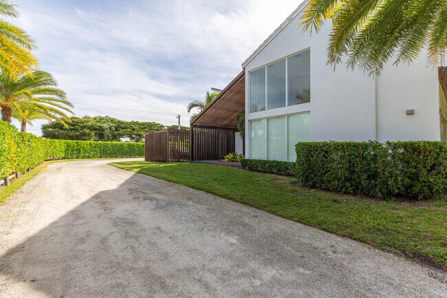 Building Photo - 14432 Rolling Rock Pl