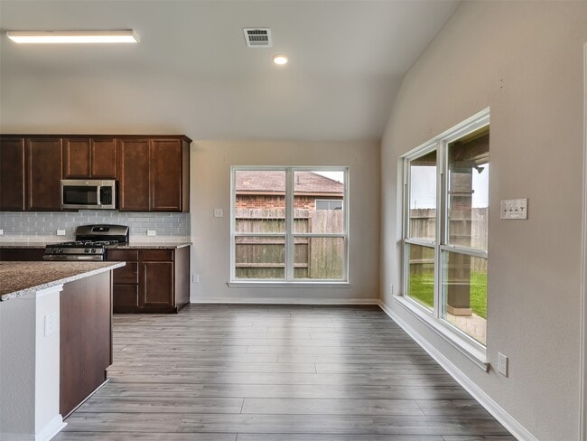 Building Photo - 8216 Tourmaline Wy