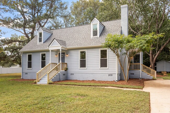 Primary Photo - Charming Renovated Knightdale Home with Sp...