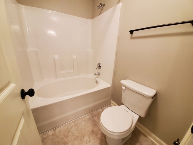 Building Photo - 198 Buckhaven Way